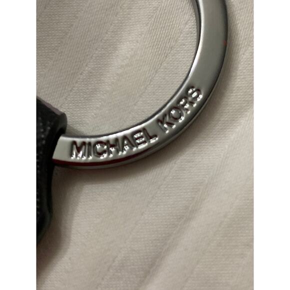 MICHAEL KORS GRAY, TAN, BLACK CAMO KEY CHAIN - Picture 3 of 5